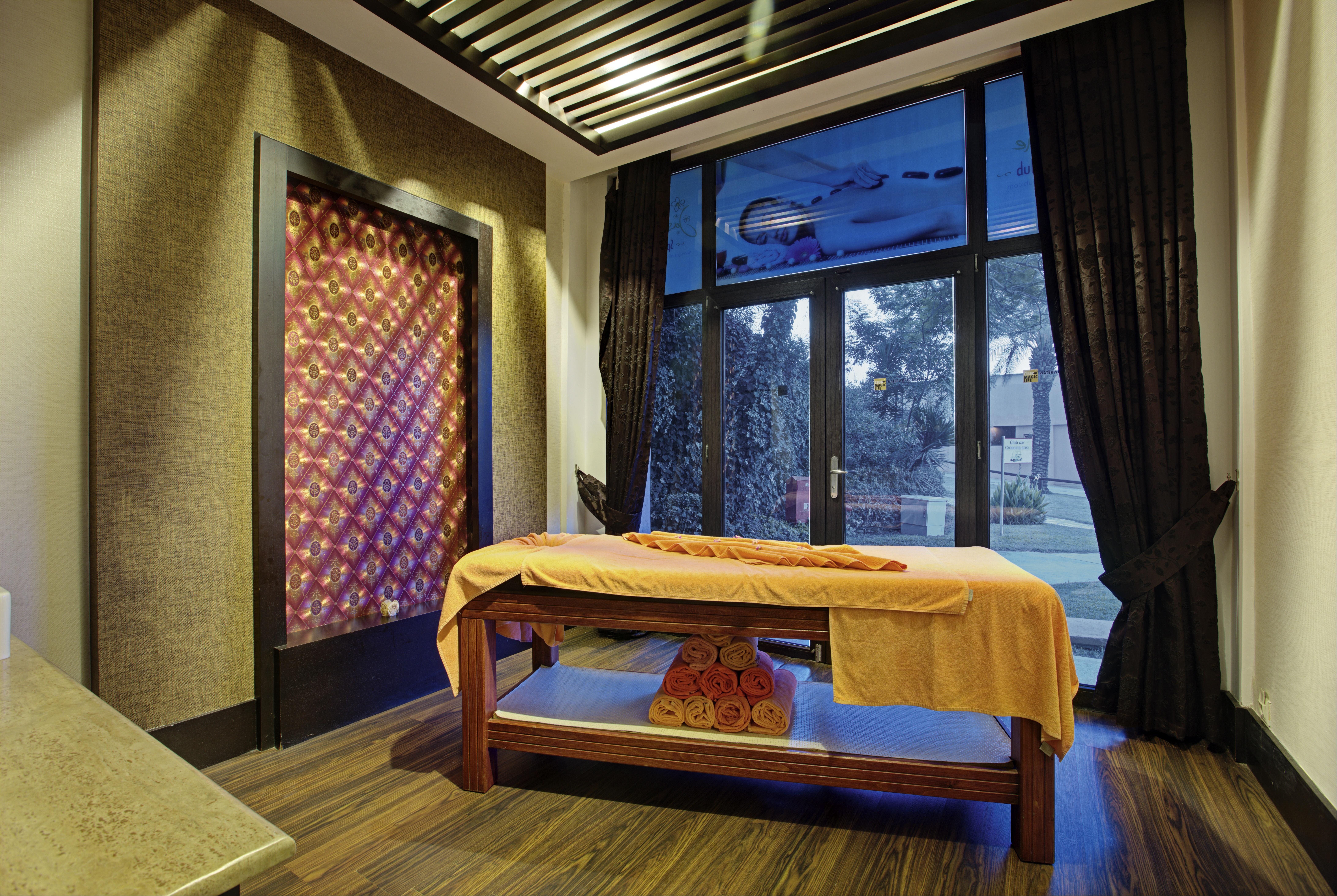 Asteria Family Resort Belek Αττάλεια Εξωτερικό φωτογραφία A massage table