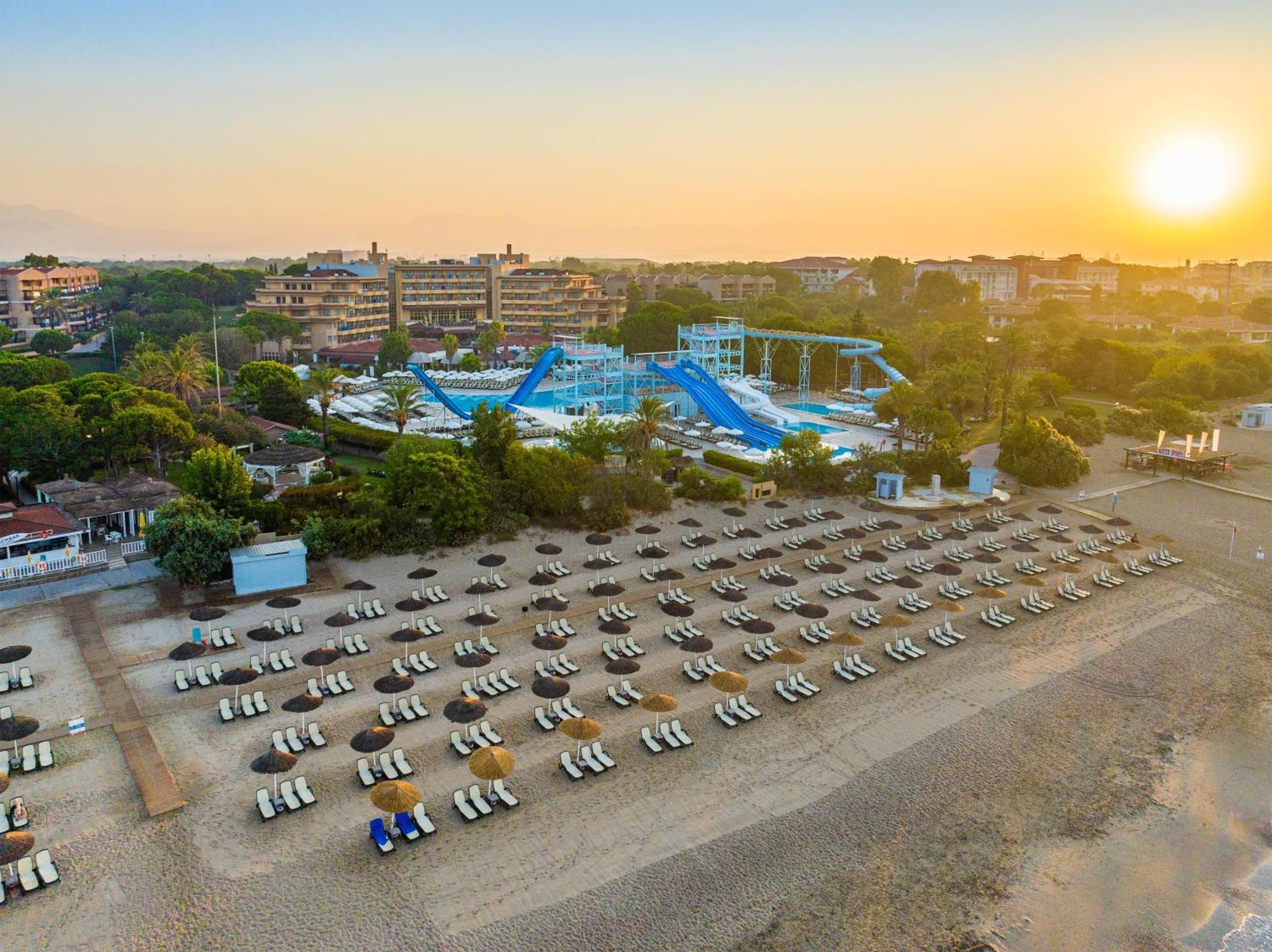 Asteria Family Resort Belek Αττάλεια Εξωτερικό φωτογραφία Aerial view of Atlantis Waterpark