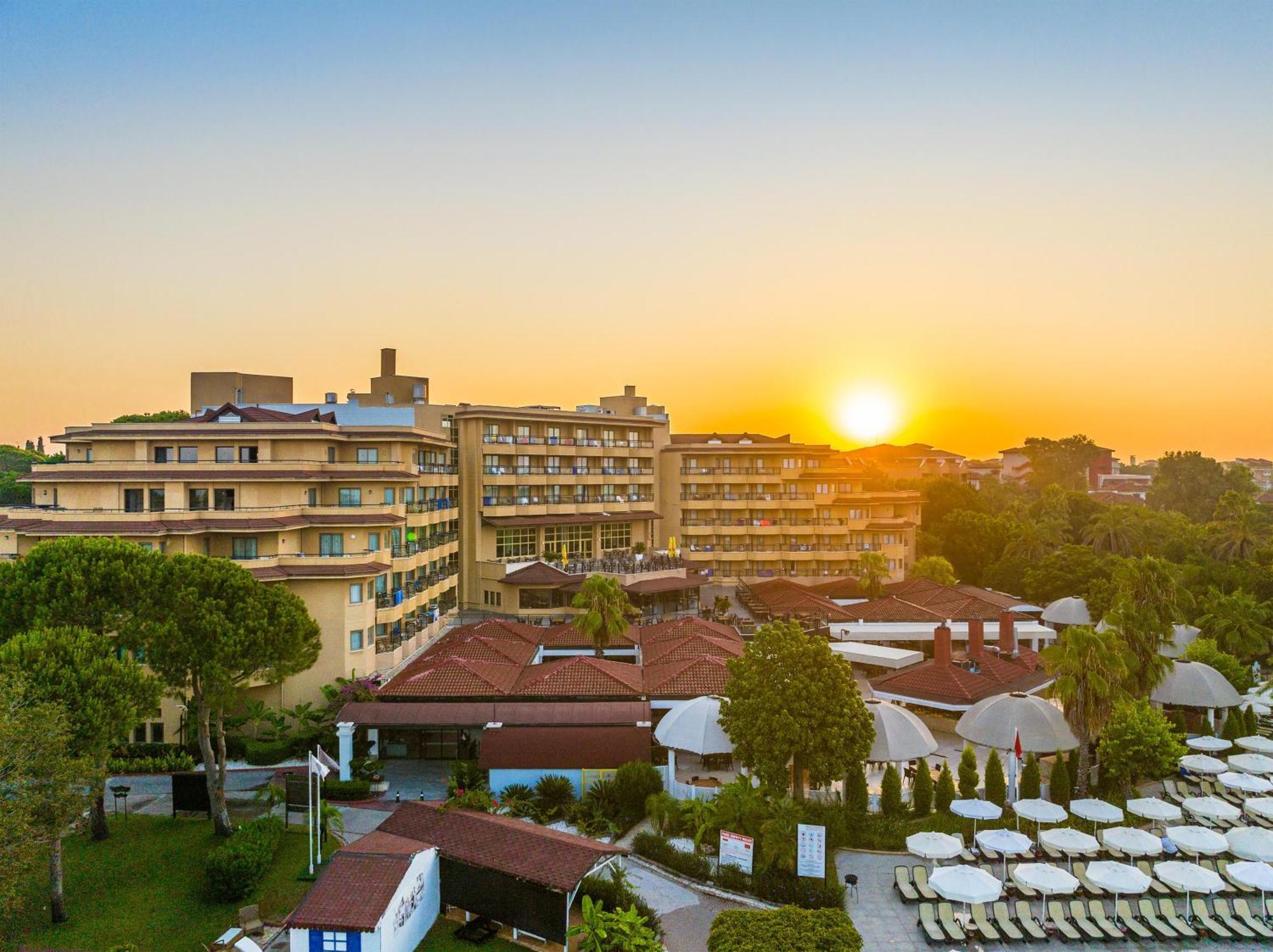 Asteria Family Resort Belek Αττάλεια Εξωτερικό φωτογραφία Sunset at the hotel