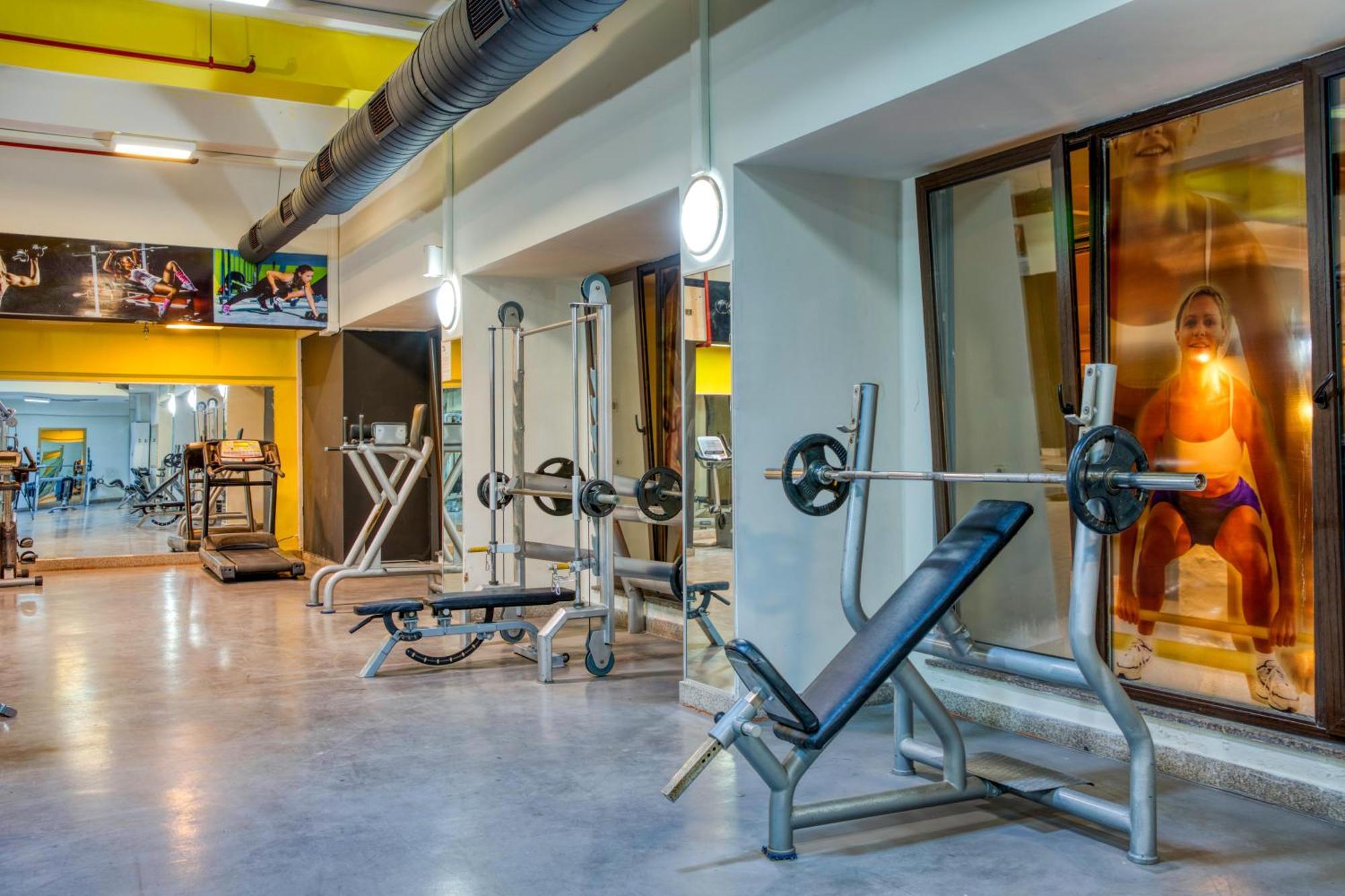 Asteria Family Resort Belek Αττάλεια Εξωτερικό φωτογραφία A typical Anytime Fitness gym