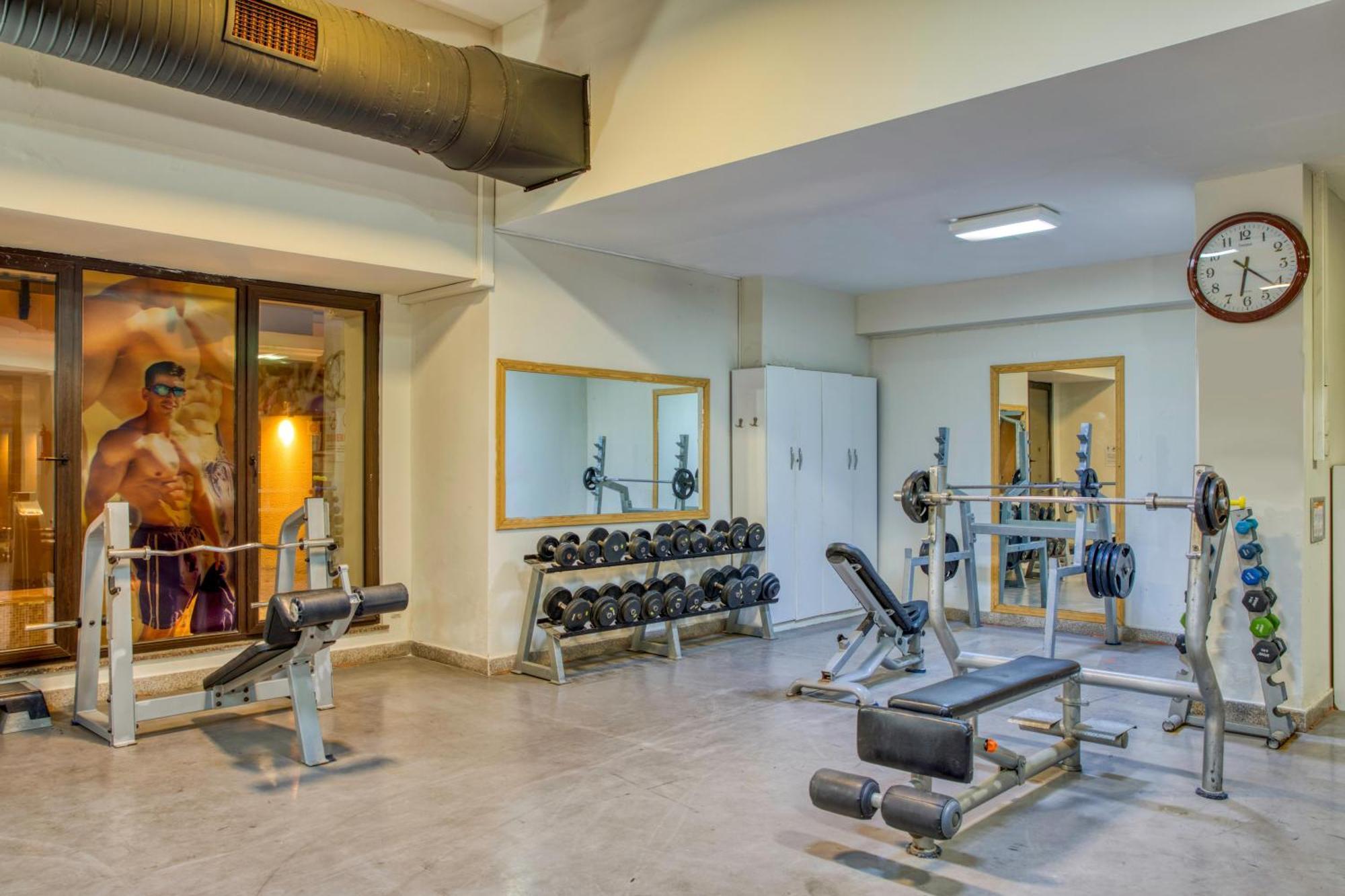 Asteria Family Resort Belek Αττάλεια Εξωτερικό φωτογραφία The gym at the hotel